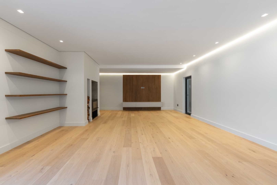 5 Bedroom Property for Sale in Camps Bay Western Cape